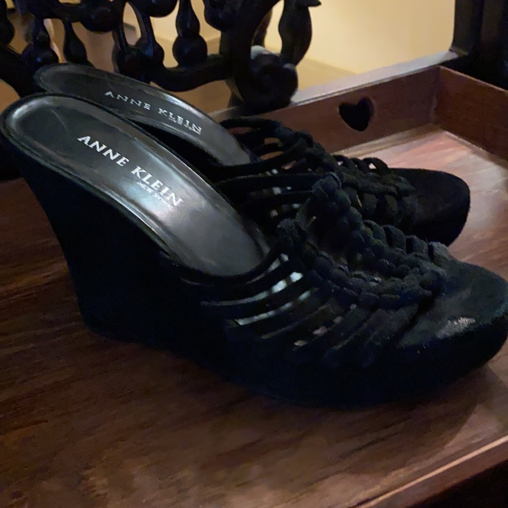 Anne Klein Neiman Marcus black suede wedge 6.5M $450 orig